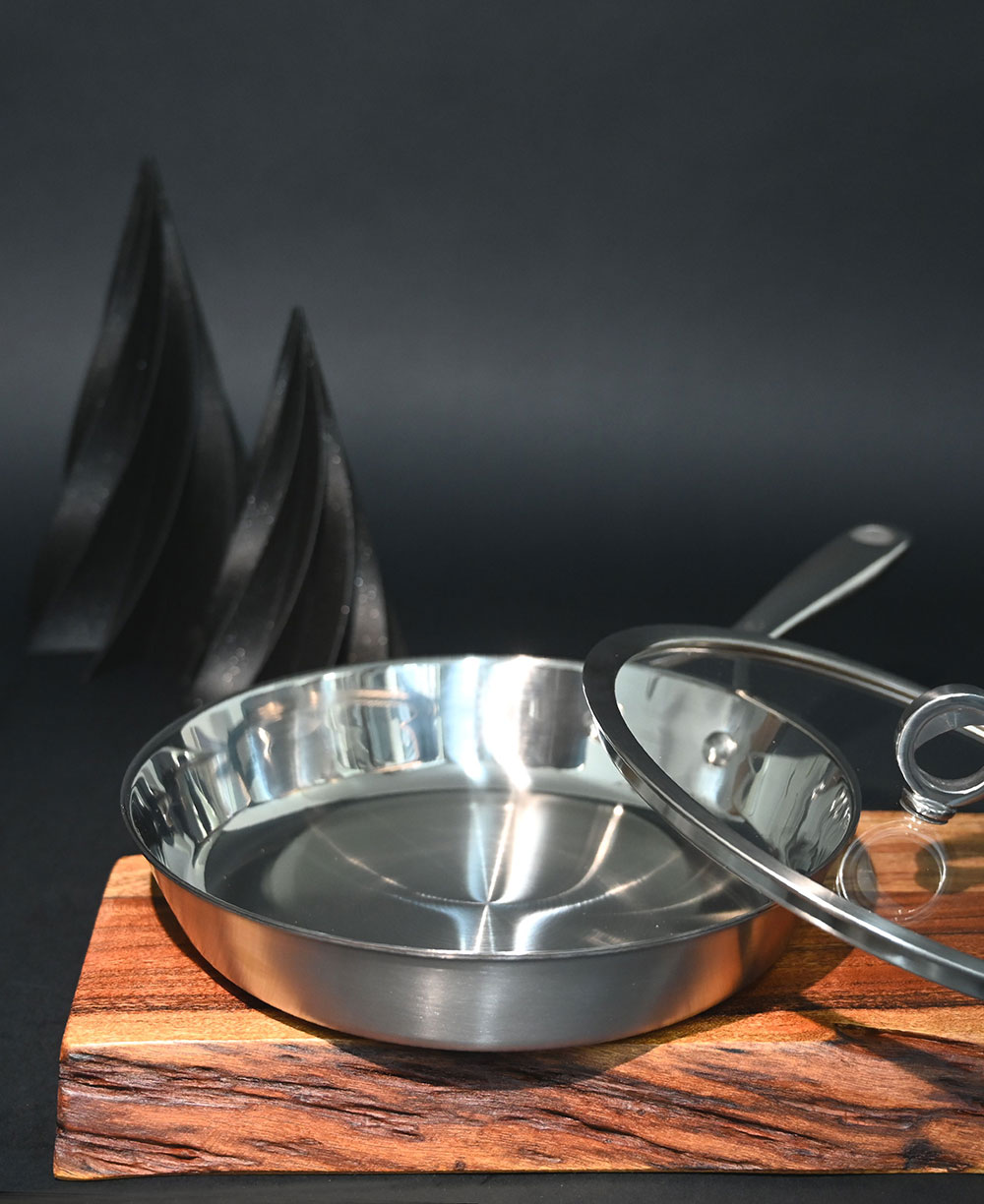 Entdecke die Welt von Olavson - Pfannen und Töpfe mit hochwertigem Kupferkern für ein perfektes Kocherlebnis!